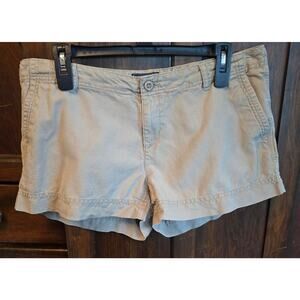 The North Face Linen Blend khaki shorts size 12